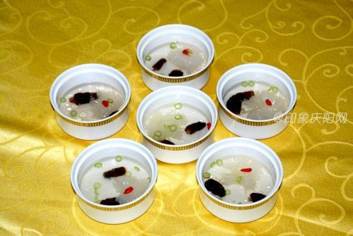 補(bǔ)腎壯陽(yáng)、壯腰益精的慶陽(yáng)子午菌牛髓湯