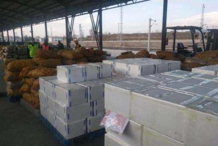 蘭鐵集團(tuán)開辟綠色通道快裝快運馳援湖北生活物資