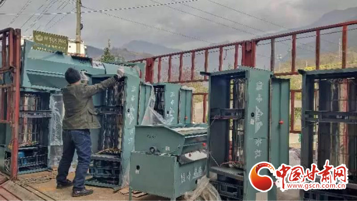 【甘肅全民戰(zhàn)“疫”】隴南文縣：購置農機添補貼 惠民政策暖民心