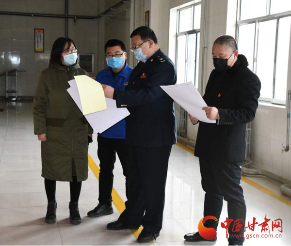 全國兩會(huì)代表點(diǎn)贊張掖稅務(wù)助力企業(yè)復(fù)工復(fù)產(chǎn)工作