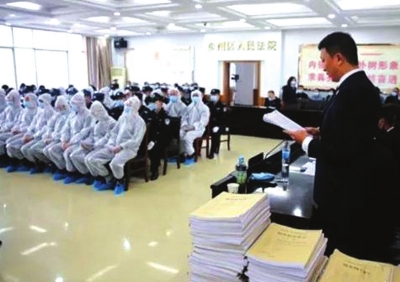 天水秦州區(qū)開審18人涉惡案 被控涉嫌敲詐勒索、尋釁滋事、開設(shè)賭場等