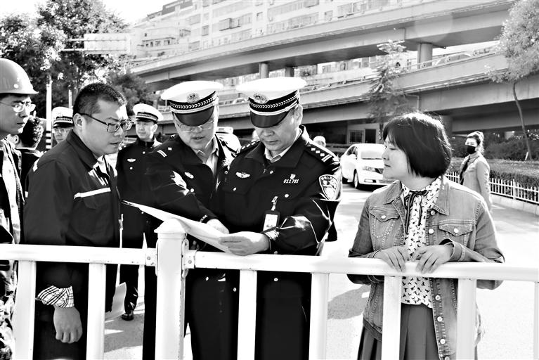 多方實地調(diào)研蘭州西關(guān)什字交通道改方案