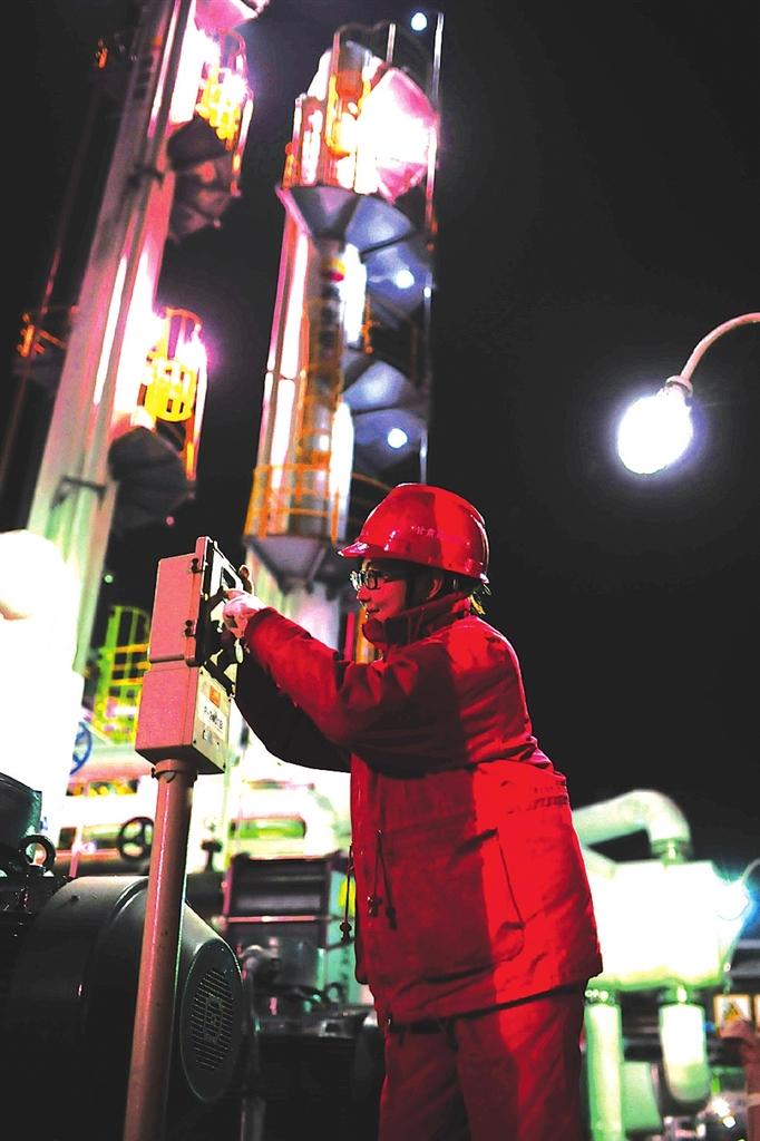 蘭州熱電公司提前開(kāi)閘送熱鍋爐、管網(wǎng)運(yùn)行狀況良好