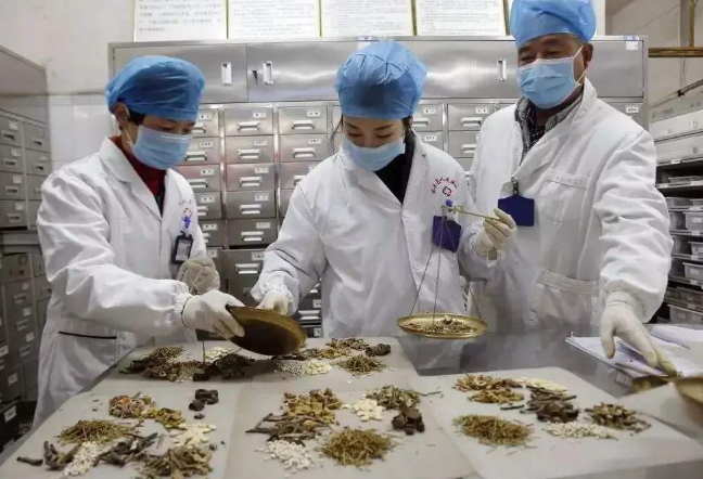 新冠肺炎疫情人物同防市民如何做？請看這里！