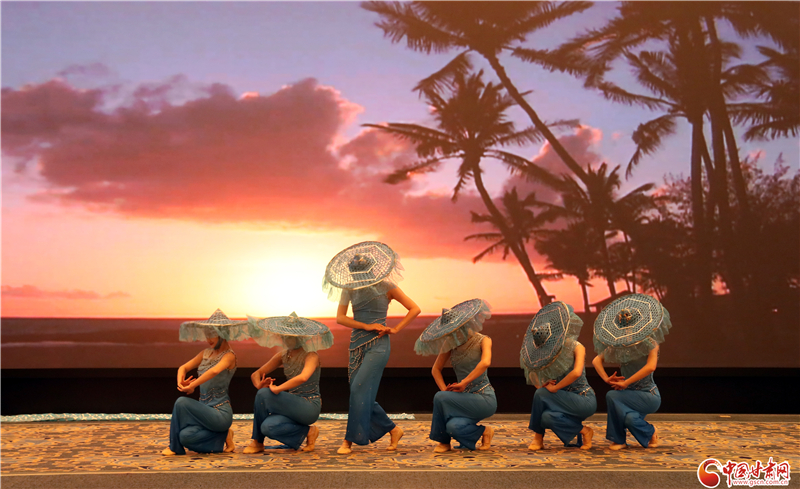 “暖冬遇見北?！背鞘型平橄盗谢顒?dòng)走進(jìn)蘭州