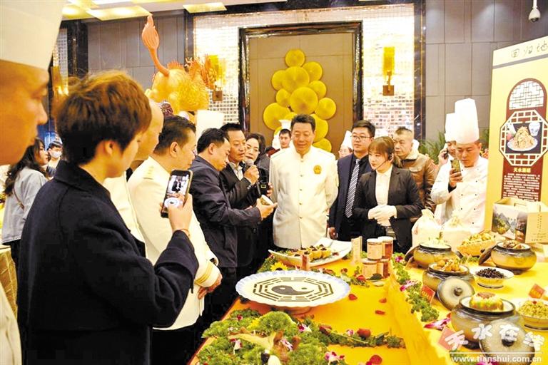 隴菜藝術(shù)盛典聚焦隴菜經(jīng)濟(jì)新成就——中國烹飪大師、甘肅省隴菜協(xié)會會長趙長安專訪