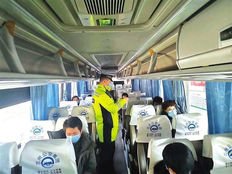 蘭州交警啟動(dòng)春運(yùn)最強(qiáng)交通安全保障已查處超員31起、飲酒醉酒駕駛39起