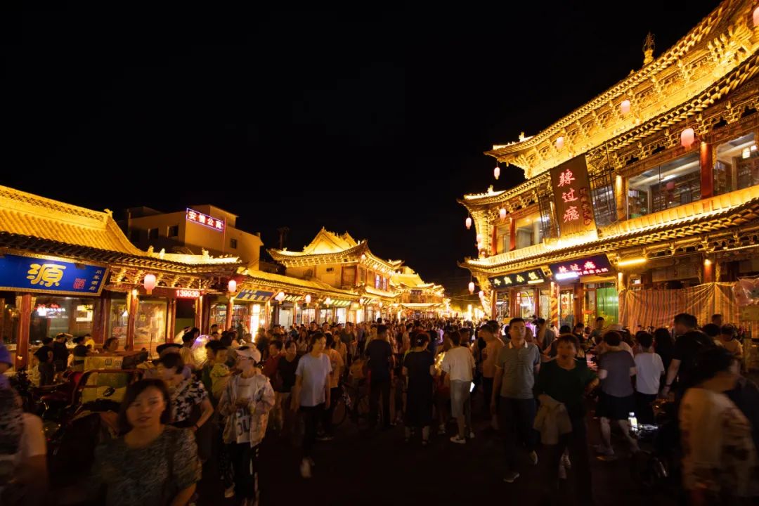 古風(fēng)、華美、浪漫、美味……現(xiàn)實(shí)版“清明上河圖”，就在這里！