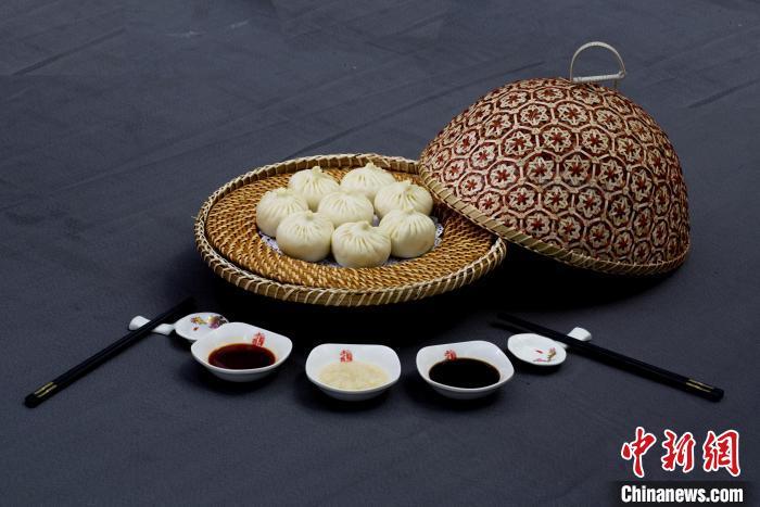 圖為甘肅臨夏回族自治州美味——河州包子。(資料圖) 臨夏州委宣傳部供圖