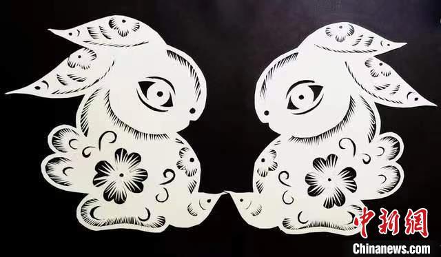 圖為甘肅“非遺人”創(chuàng)作的剪紙兔。(資料圖) 甘肅省非遺保護(hù)中心供圖