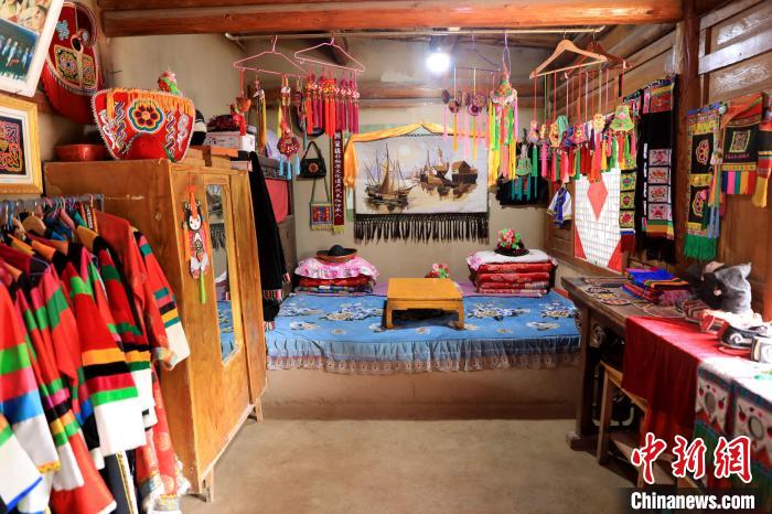 圖為土族文化展示?！⊙Φ?攝